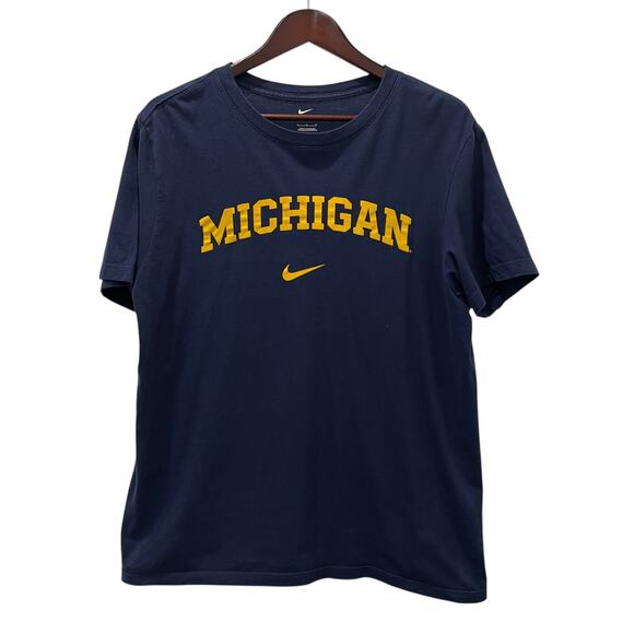 Nike Michigan Wolverines Blue T-Shirt Short Sleeve Spell Out Maize Swoosh Large - Picture 1 of 7